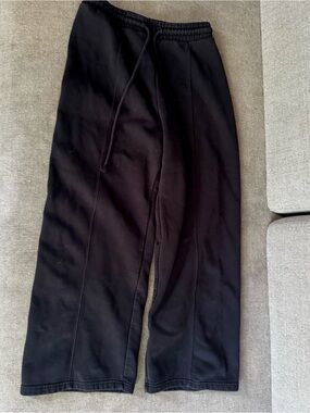 Zara Black Wide-Leg Pintuck SweatPants